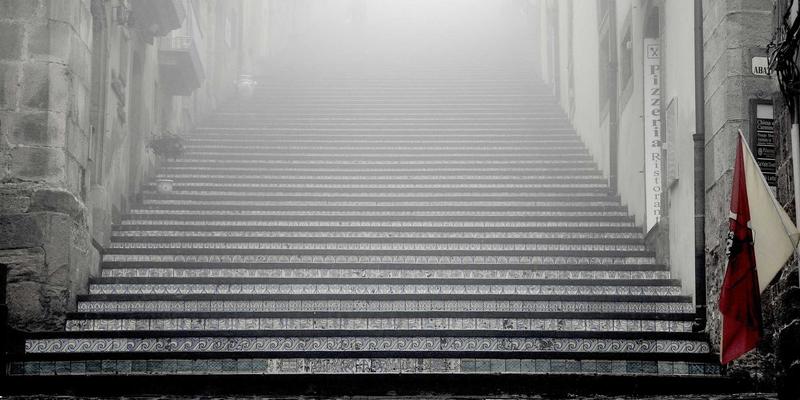 中国艺术与空间对话：如何将艺术品收藏巧妙融入室内设计，提升生活格调与文化内涵