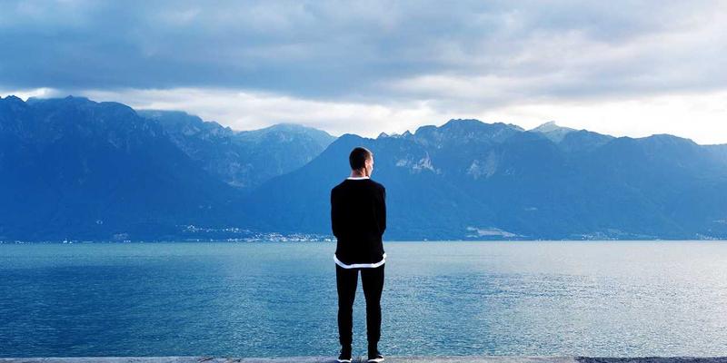 艺术品收藏：以陶瓷为媒，在文化交流与艺术展览中构建价值