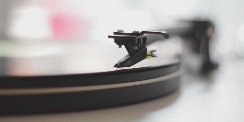 艺术品收藏前景展望：中国艺术市场新机遇与鸿星阁的收藏之道